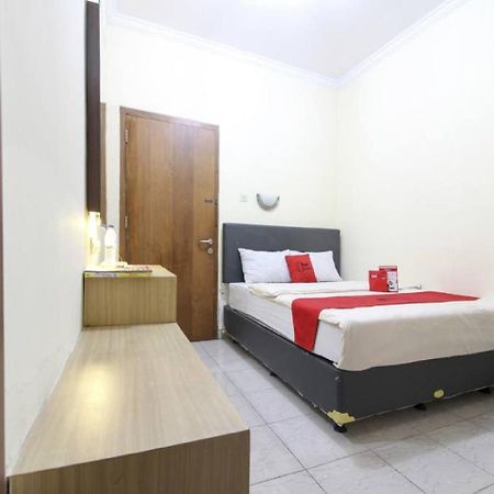Reddoorz Plus Near Stadion Mandala Krida Yogyakarta Luaran gambar