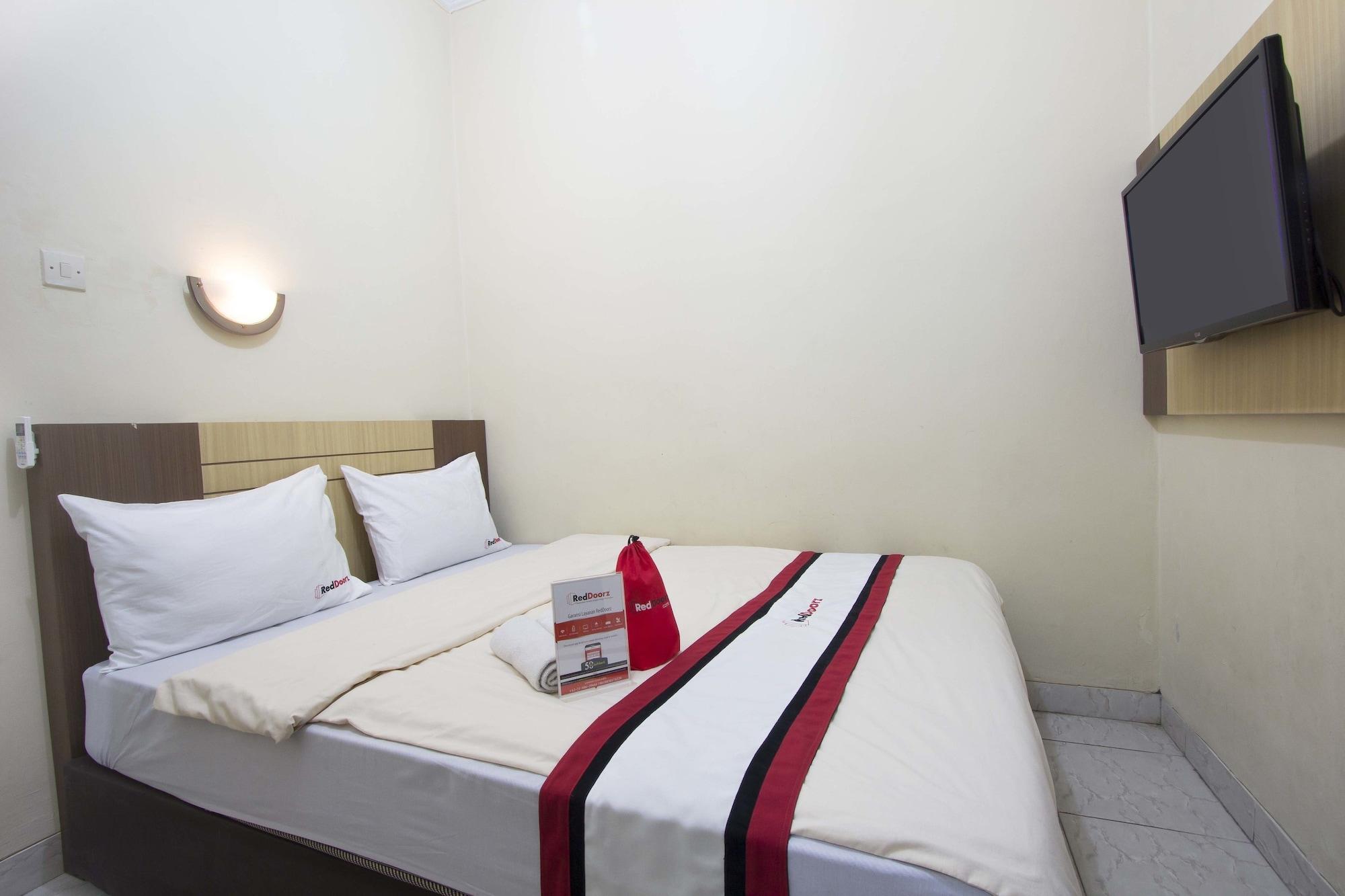 Reddoorz Plus Near Stadion Mandala Krida Yogyakarta Luaran gambar