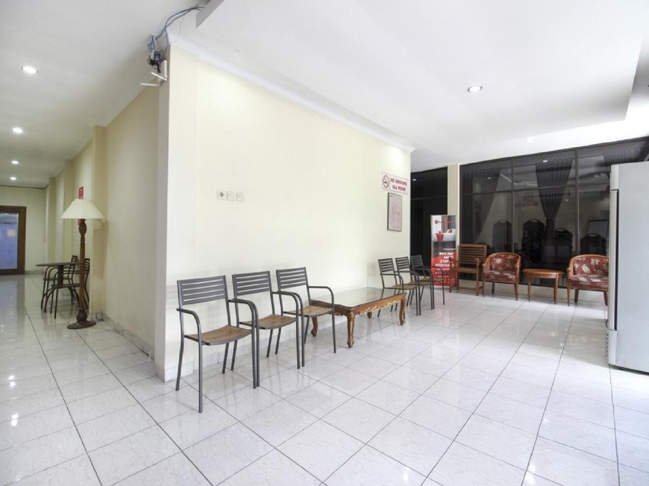Reddoorz Plus Near Stadion Mandala Krida Yogyakarta Luaran gambar