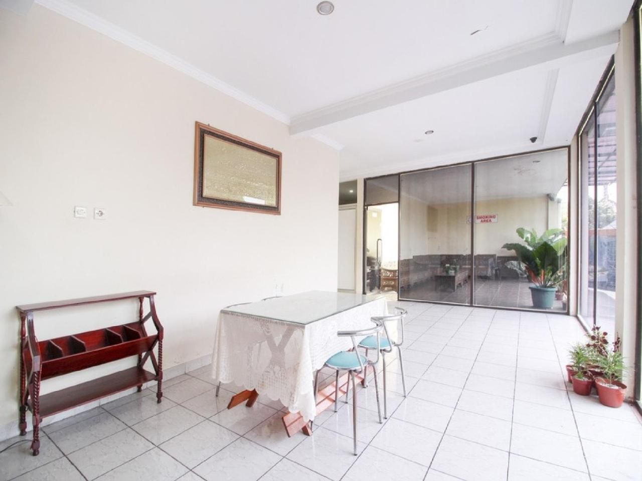 Reddoorz Plus Near Stadion Mandala Krida Yogyakarta Luaran gambar